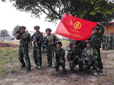 六欣公司員工真人CS團(tuán)建活動(dòng)